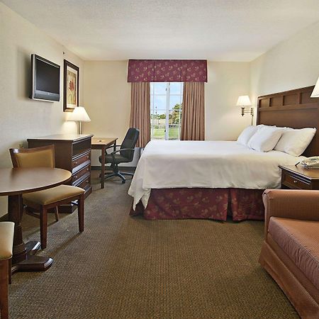 Super 8 By Wyndham Bowling Green North Bilik gambar