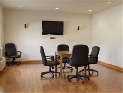 Super 8 By Wyndham Bowling Green North Kemudahan gambar